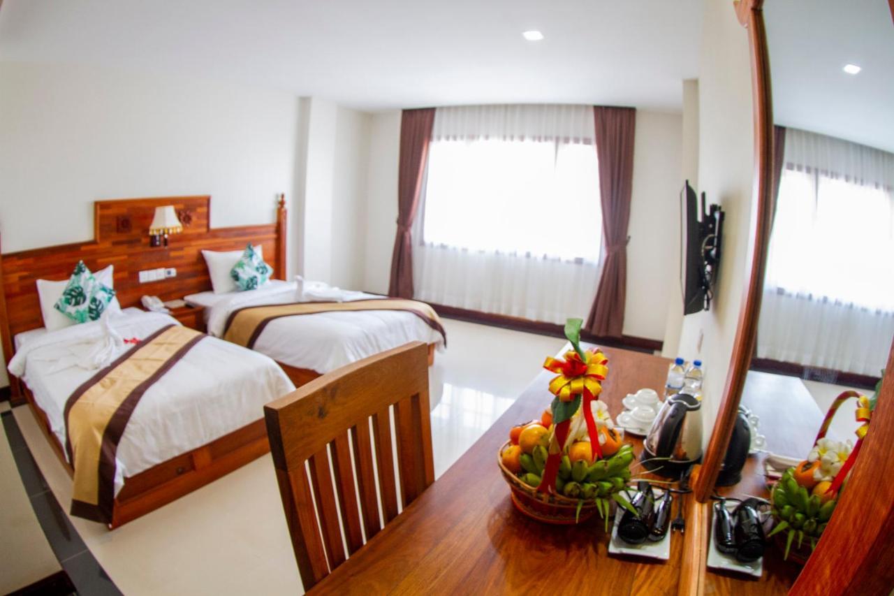 Kampong Thom Palace Hotel Экстерьер фото